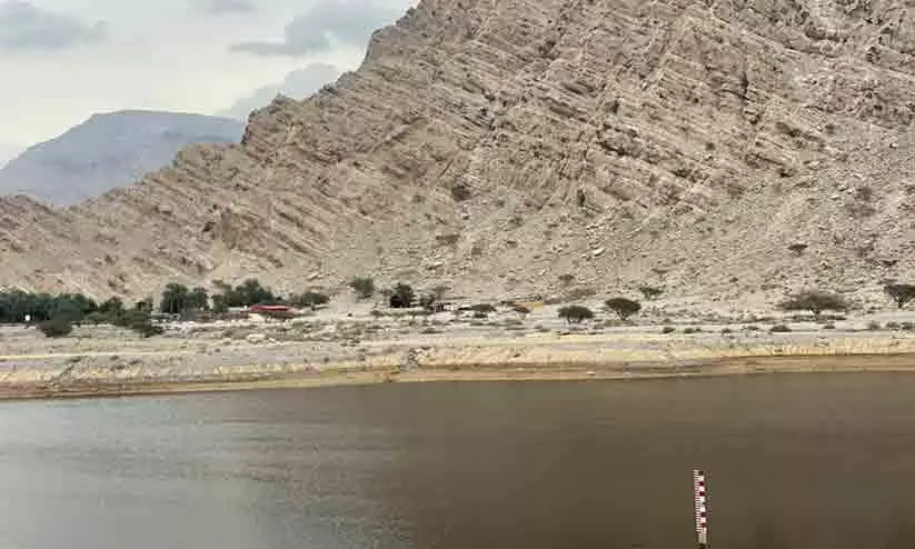 കണ്‍ കുളിര്‍ക്കാഴ്ച്ചകളില്‍ മരുഭൂ താഴ്വാരങ്ങള്‍