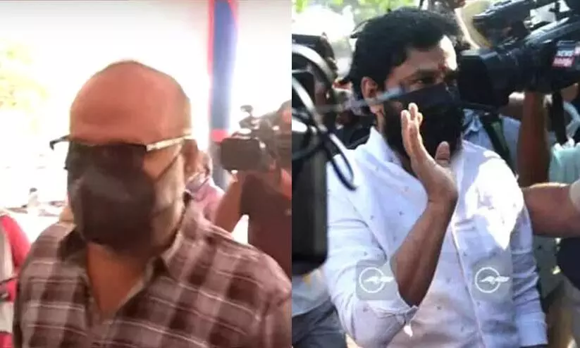 അപ്രതീക്ഷിത നീക്കവുമായി അന്വേഷണ സംഘം; റാഫി, അരുൺ ഗോപി എന്നിവരുടെ മൊഴിയെടുത്തു അപ്രതീക്ഷിത നീക്കവുമായി അന്വേഷണ സംഘം; റാഫി, അരുൺ ഗോപി എന്നിവരുടെ മൊഴിയെടുത്തു