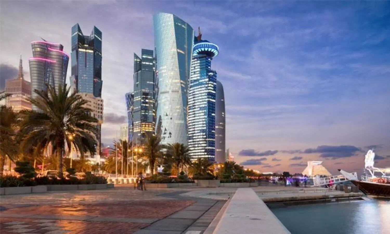 വിമാനത്താവള ഫീസുകൾ വർധിപ്പിച്ചു; ഖത്തറിൽ നിന്ന്​ യാത്ര ചിലവ്​ കുടും