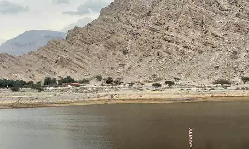 കണ്‍ കുളിര്‍ക്കാഴ്ച്ചകളില്‍ മരുഭൂ താഴ്വാരങ്ങള്‍