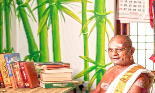 മണ്ണി​‍െൻറ മണമാണ് ഭാസ്കരൻ വെളിച്ചപ്പാടി‍െൻറ അക്ഷരങ്ങൾക്ക്