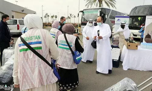 ആ​ദ്യ ഉ​സ്​​ബ​കി​സ്താ​ൻ ഉം​റ സം​ഘ​ത്തി​ന്​ സ്വീ​ക​ര​ണം