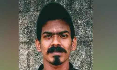 ക്രിക്കറ്റ് തന്നെ ജീവിതം; അംഗപരിമിതിയെ തോൽപിച്ച് രാഹുൽ മുന്നേറുന്നു