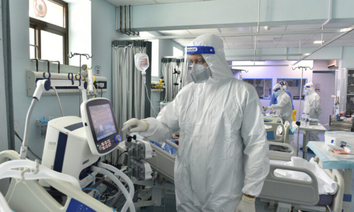 പിടിവിടാതെ....