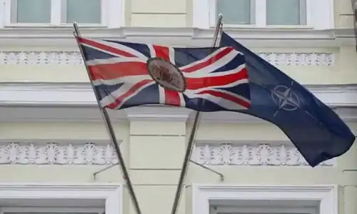 യുക്രെയ്​ൻ: എംബസി ജീവനക്കാരെ പിൻവലിച്ച് അമേരിക്കയും ബ്രിട്ടനും