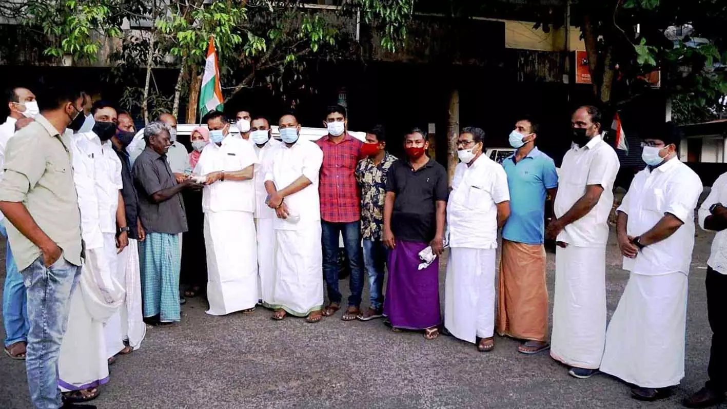 ഭക്ഷണം വിതരണം ചെയ്​തു