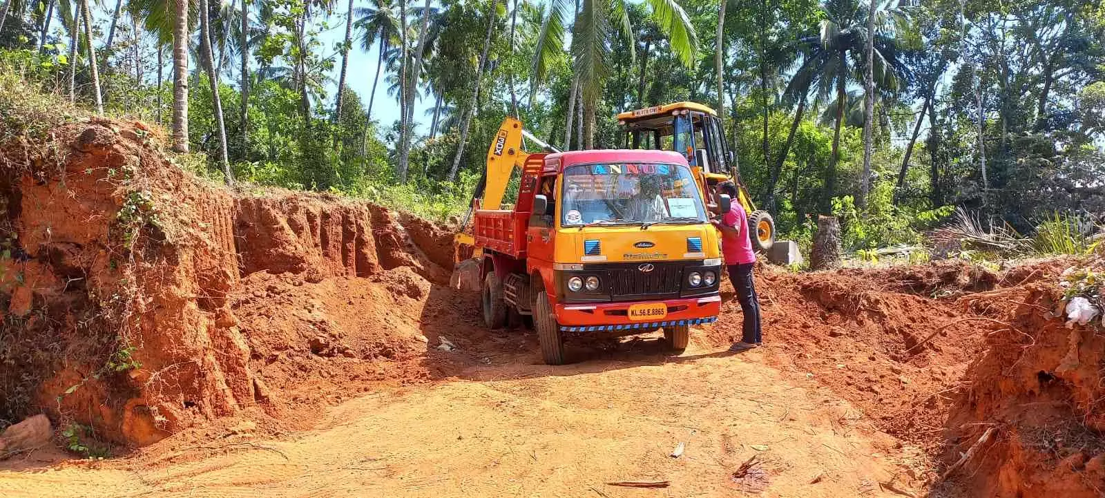 ബൈപാസ് നിർമാണത്തി‍െൻറ മറവിൽ അനധികൃത മണ്ണെടുപ്പ്