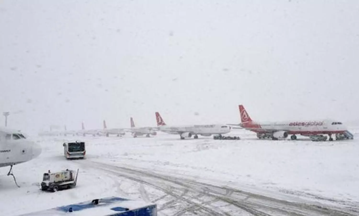 istanbul airport 25122