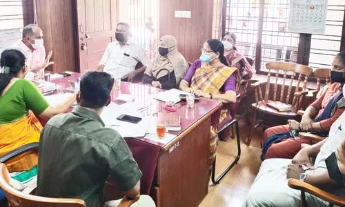 അഴീക്കോട്ടെ തോടുകൾ മാലിന്യമുക്തമാക്കും അഴീക്കോട്ടെ തോടുകൾ മാലിന്യമുക്തമാക്കും