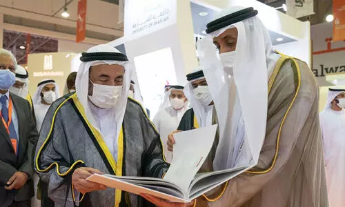 40 ലധികം പുസ്തകങ്ങളുടെ രചയിതാവാണ് ഭരണാധികാരി