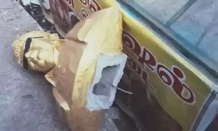 എം.ജി.ആറിന്‍റെ പ്രതിമ തകർത്ത സംഭവത്തിൽ നടപടി ആവശ്യപ്പെട്ട് എ.ഐ.എ.ഡി.എം.കെ