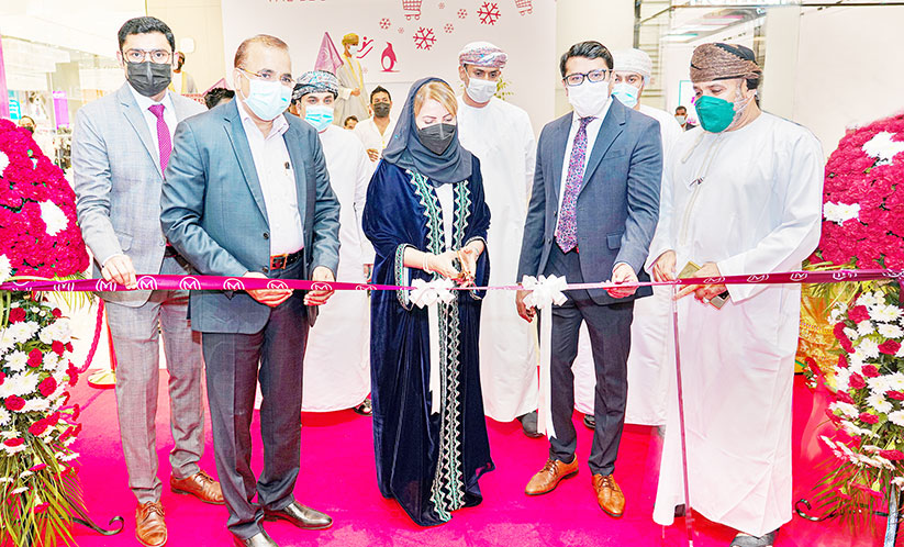 മലബാര് ഗോള്ഡ് ആറ് പുതിയ ഷോറൂമുകള് തുറന്നു മലബാര് ഗോള്ഡ് ആറ് പുതിയ ഷോറൂമുകള് തുറന്നു