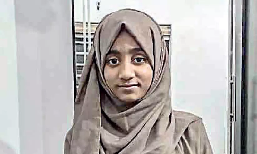 ഒരുവർഷം കൊണ്ട് ഖുർആൻ മനഃപാഠമാക്കി നഷ്​വ