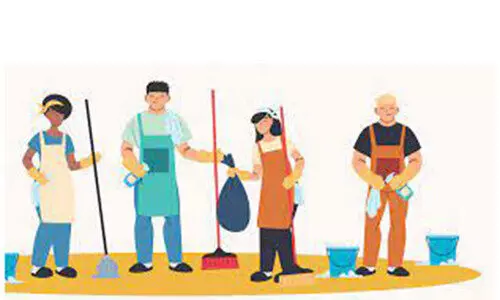 വീട്ടുജോലിക്കാർക്ക് റിക്രൂട്ട്മെന്റ് ഫീ നിശ്ചയിച്ചു വീട്ടുജോലിക്കാർക്ക് റിക്രൂട്ട്മെന്റ് ഫീ നിശ്ചയിച്ചു