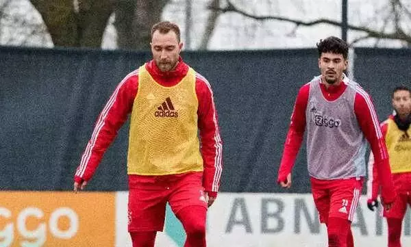 വീണ്ടും പന്തുതട്ടി എറിക്സൺ