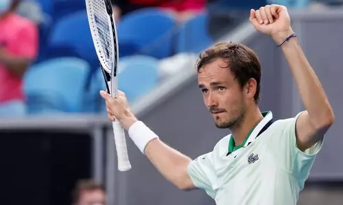 ആസ്‌ട്രേലിയന്‍ ഓപ്പണ്‍: ഫെലിക്‌സിനെ കീഴടക്കി മെദ്‌വദേവ് സെമിയില്‍