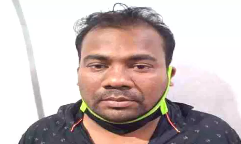 ഹെറോയിനുമായി പശ്ചിമബംഗാൾ സ്വദേശി പിടിയിൽ ഹെറോയിനുമായി പശ്ചിമബംഗാൾ സ്വദേശി പിടിയിൽ