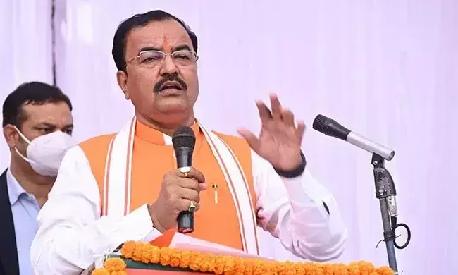 സമാജ് വാദി പാർട്ടിക്കും ക്രിമിനലുകൾക്കും ഒരു പഴയ ബന്ധമുണ്ട്: എസ്.പിയെ പരിഹസിച്ച് കേശവ് പ്രസാദ് മൗര്യ സമാജ് വാദി പാർട്ടിക്കും ക്രിമിനലുകൾക്കും ഒരു പഴയ ബന്ധമുണ്ട്: എസ്.പിയെ പരിഹസിച്ച് കേശവ് പ്രസാദ് മൗര്യ