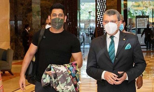 dhoni arrives in chennai