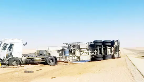 പെട്രോള്‍ ടാങ്കര്‍ മറിഞ്ഞ് തിരുവനന്തപുരം സ്വദേശിക്ക് ഗുരുതര പരിക്ക്