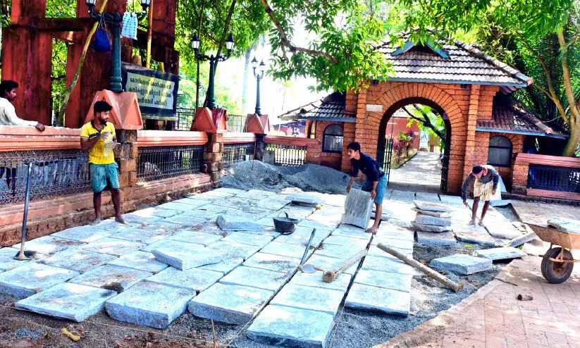 അവസാനഘട്ട നവീകരണത്തിൽ മാനാഞ്ചിറ ലിറ്റററി പാർക്ക് അവസാനഘട്ട നവീകരണത്തിൽ മാനാഞ്ചിറ ലിറ്റററി പാർക്ക്