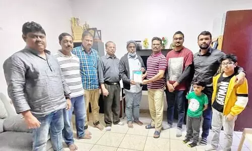 മു​ഹ​മ്മ​ദ് കു​ട്ടി കാ​ളൂ​രി​ന് യാ​ത്ര​യ​യ​പ്പ്