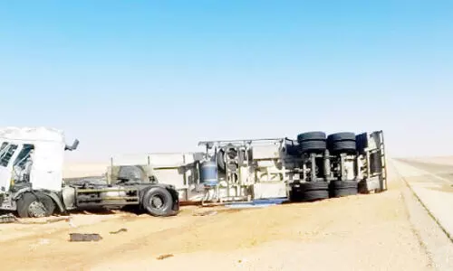 പെട്രോള്‍ ടാങ്കര്‍ മറിഞ്ഞ് തിരുവനന്തപുരം സ്വദേശിക്ക് ഗുരുതര പരിക്ക്