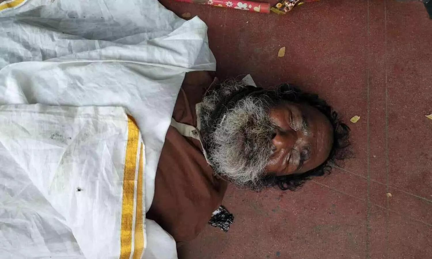 ആലുവയിൽ വയോധികന്റെ മൃതദേഹം; തിരിച്ചറിഞ്ഞിട്ടില്ല