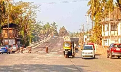 എരഞ്ഞോളി പാലത്തിലൂടെ ഇനി സുഖയാത്ര