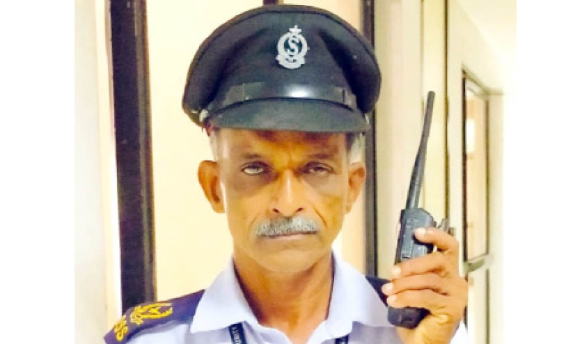 ടെക്നോപാർക്കിലെ ആദ്യ സെക്യൂരിറ്റി ജീവനക്കാരൻ പടിയിറങ്ങുന്നു ടെക്നോപാർക്കിലെ ആദ്യ സെക്യൂരിറ്റി ജീവനക്കാരൻ പടിയിറങ്ങുന്നു