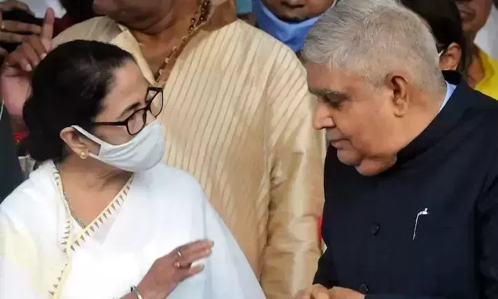 ട്വീറ്റുകൾ ശല്യമായി മാറിയെന്ന്; ബംഗാൾ ഗവർണറെ ട്വിറ്ററിൽ ബ്ലോക്ക് ചെയ്ത് മമത