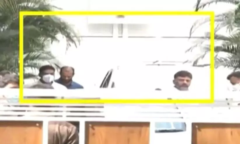 dk sivakumar-anand singh meeting