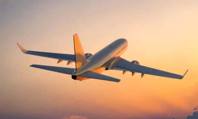 വിമാന ഇന്ധനവില വീണ്ടും കുത്തനെ കൂട്ടി; ഒറ്റയടിക്ക് 8.5 ശതമാനം വർധനവ്