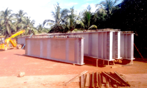 പള്ളിക്കര റെയിൽവേ മേൽപാലം നിർമാണം നിർത്തിവെച്ചു