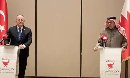 ബ​ഹ്​​റൈ​ൻ-​തു​ർ​ക്കി വി​ദേ​ശ​കാ​ര്യ മ​ന്ത്രി​മാ​ർ സം​യു​ക്​​ത വാ​ർ​ത്താ സ​മ്മേ​ള​നം ന​ട​ത്തി