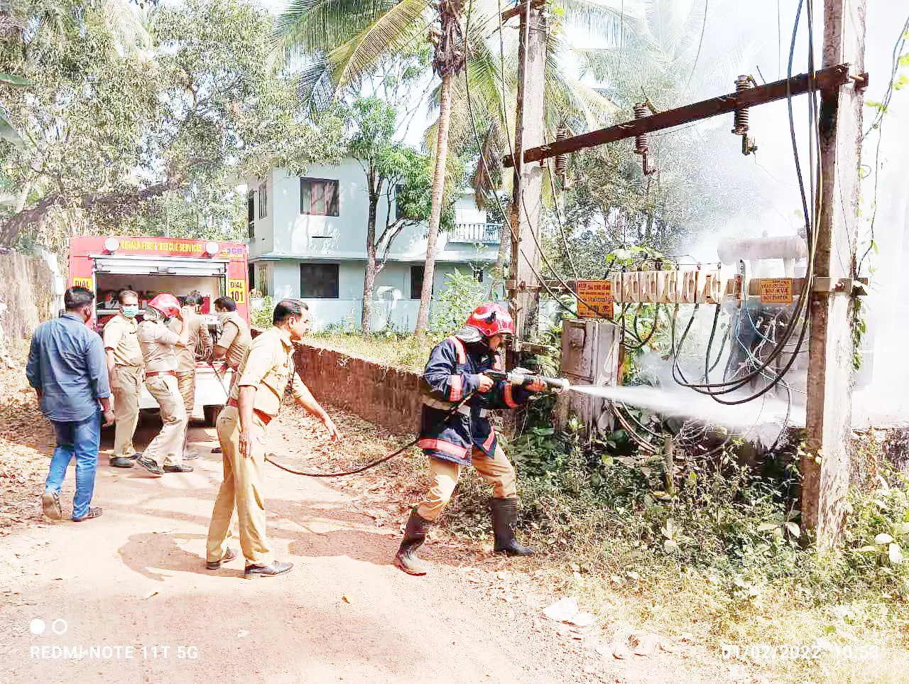 ട്രാൻസ്ഫോർമറിന് തീപിടിച്ചത് പരിഭ്രാന്തി പരത്തി