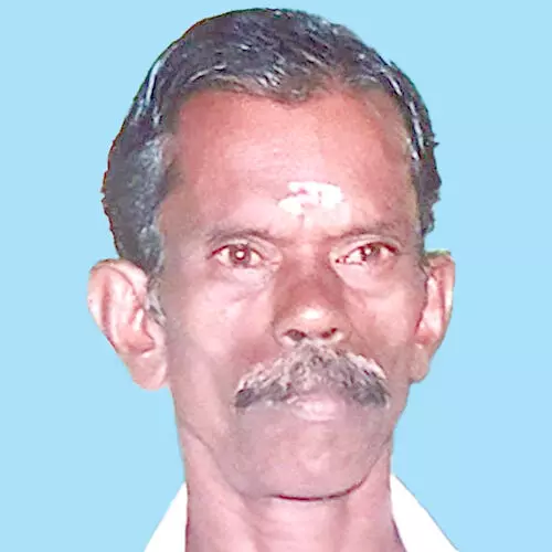 പാ​ൽ​വ​ണ്ടി ഇ​ടി​ച്ച് മ​ധ്യ​വ​യ​സ്ക​ൻ മ​രി​ച്ചു