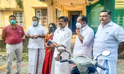 കർഷകർക്ക്‌ ജൈവ വളം വിതരണം ചെയ്തു