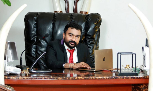 പോക്​സോ: മോൻസണിന്‍റെ ജാമ്യഹരജി തിങ്കളാഴ്ച പരിഗണിക്കും