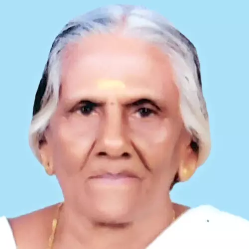 ദേ​വ​കി അ​മ്മ