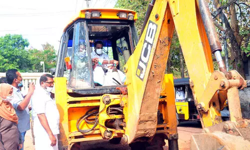 പടന്നപ്പാലം ശുദ്ധീകരണ പ്ലാന്റ്; പൈപ്പിടൽ പ്രവൃത്തി തുടങ്ങി