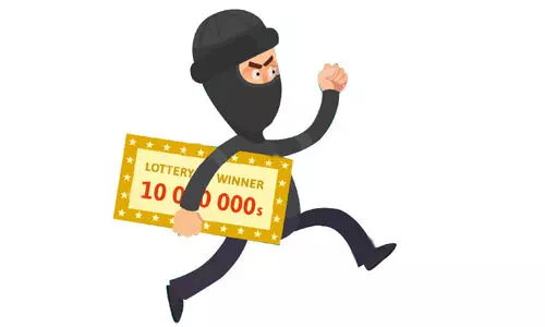 ഭാഗ്യത്തിലും തട്ടിപ്പ്​