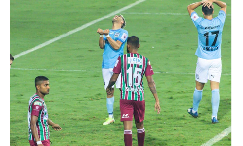 സമനില ചോദിച്ചുവാങ്ങി എ.​ടി.​കെ; മുംബൈക്കെതിരെ 1-1