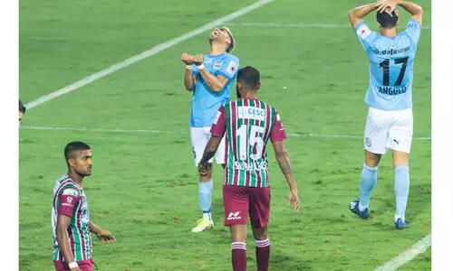 സമനില ചോദിച്ചുവാങ്ങി എ.​ടി.​കെ; മുംബൈക്കെതിരെ 1-1