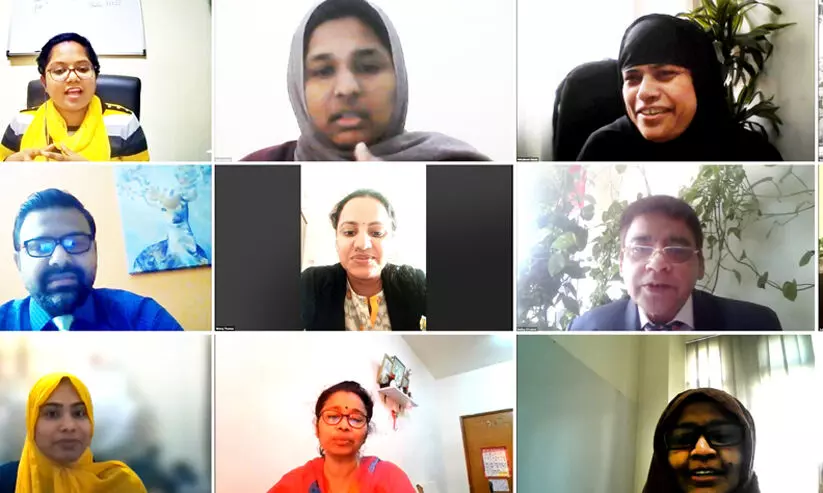 ശാന്തിനികേതന് സ്കൂളില് അധ്യാപക പരിശീലനം ശാന്തിനികേതന് സ്കൂളില് അധ്യാപക പരിശീലനം