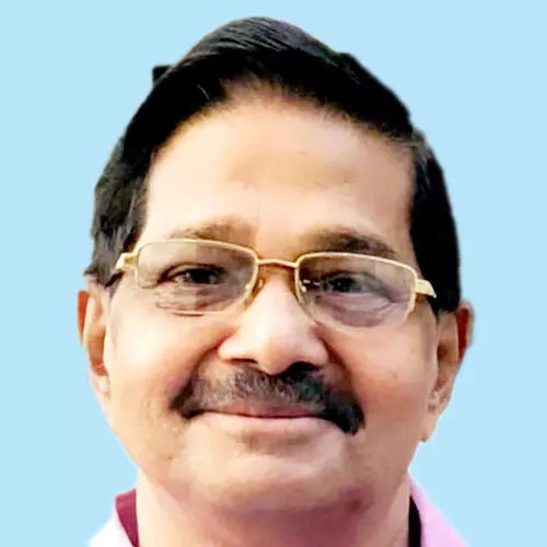 ച​ന്ദ്ര​ൻ