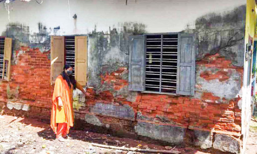 വില്ലനായി തീരപരിപാലന നിയമം; കിടപ്പാടമില്ലാതെ തീരവാസികൾ