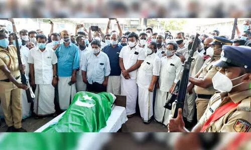 ജനനേതാവിന് യാത്രാമൊഴി