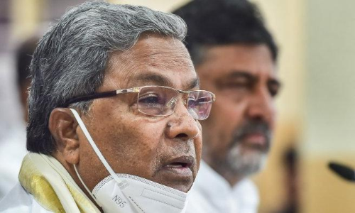 കാമ്പസുകളിൽ ഹിജാബ് നിരോധിച്ചത് മനുഷ്യത്വരഹിതമാണെന്ന് കർണാടക പ്രതിപക്ഷ നേതാവ് സിദ്ധരാമയ്യ