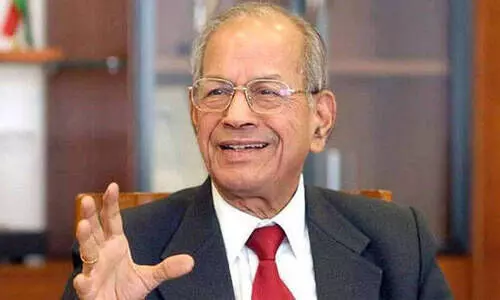 സിൽവർ ലൈനിന് ബദലുമായി ഇ. ശ്രീധരൻ; പദ്ധതികൾ കേന്ദ്രത്തിന് സമർപ്പിക്കും സിൽവർ ലൈനിന് ബദലുമായി ഇ. ശ്രീധരൻ; പദ്ധതികൾ കേന്ദ്രത്തിന് സമർപ്പിക്കും